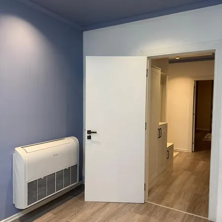 Apartment Modern Max To 6 People Apartment - Free Underground Private Parking *